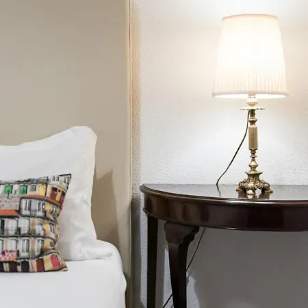 Gasthof Office Suits In Flores By D&s