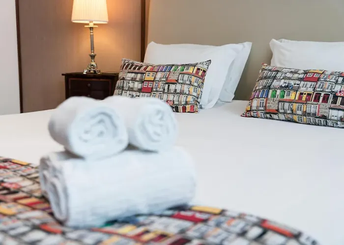 Office Suits In Flores By D&s Vendégház Porto