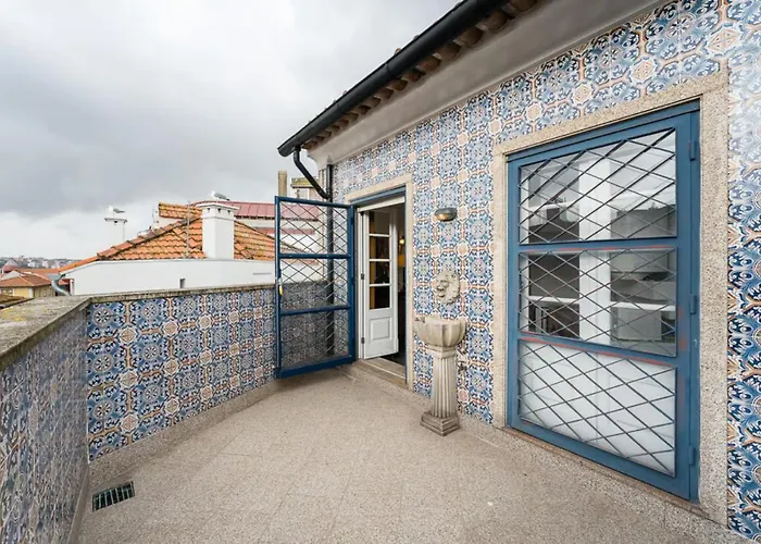 Office Suits In Flores By D&s Vendégház Porto