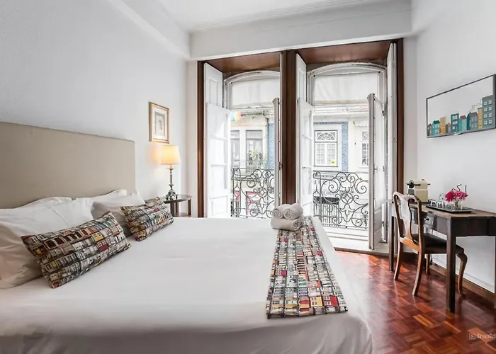 Vendégház Office Suits In Flores By D&s Porto