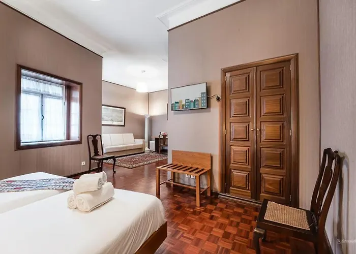 Vendégház Office Suits In Flores By D&s Porto