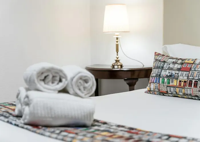 Office Suits In Flores By D&s Vendégház Porto