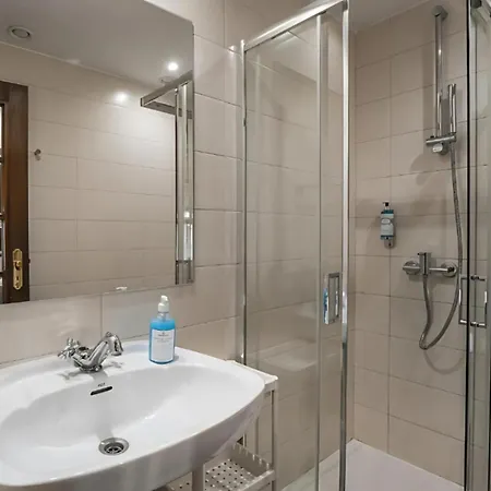 بيت ضيافة Office Suits In Flores By D&s