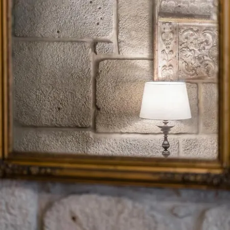 Office Suits In Flores By D&s بيت ضيافة