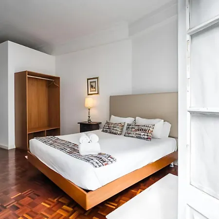 Office Suits In Flores By D&s Guest house 3*