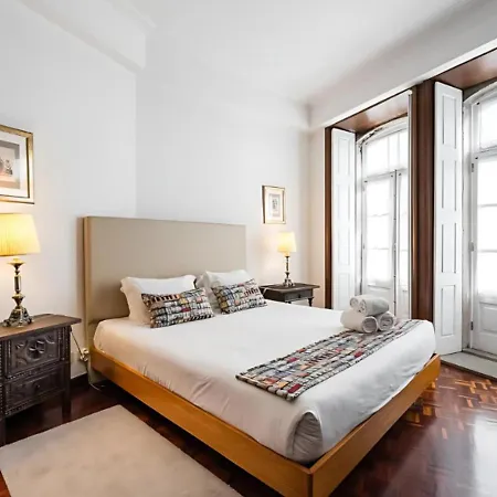 Office Suits In Flores By D&s 3* بورتو