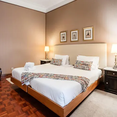 Office Suits In Flores By D&s بورتو