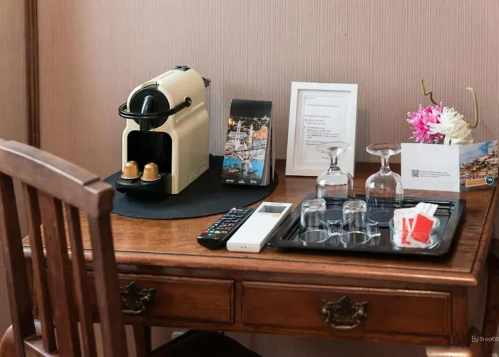 Office Suits In Flores By D&s 3* Oporto