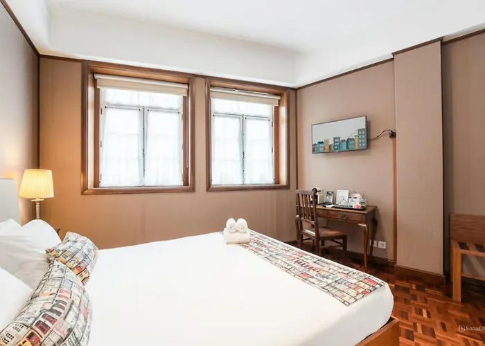 Office Suits In Flores By D&s ゲストハウス