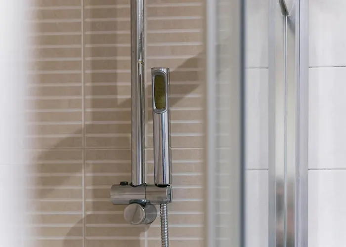 Office Suits In Flores By D&s ゲストハウス