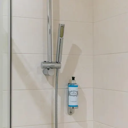 Office Suits In Flores By D&s Affittacamere 3*