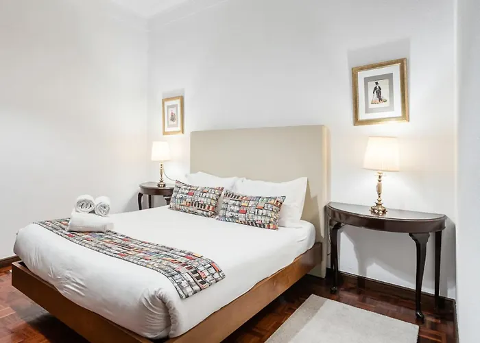 Office Suits In Flores By D&s 3* 포르투